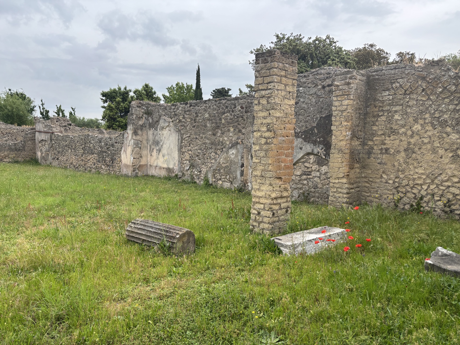 Pompeii moment photo 3